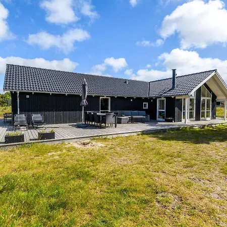8 Person In Fanø